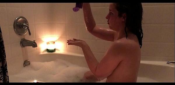  Teen Catherine Grey takes bubble bath